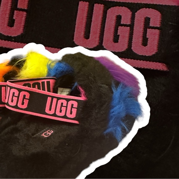 UGG ✨ tie dye slippers - Picture 3 of 4